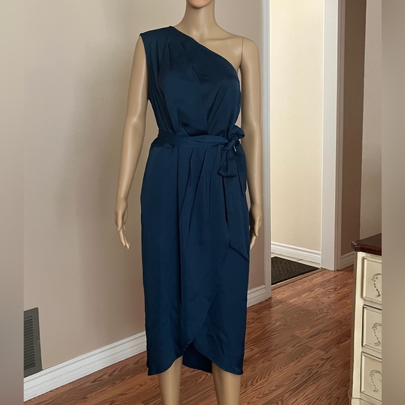 PRETTY GARDEN Satin Cocktail Dress Sleeveless One Shoulder Wrap - Size Large - Picture 3 of 7